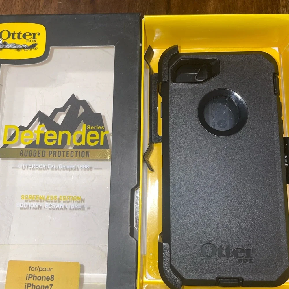 iPhone 8 Case And Clip.